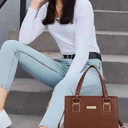 GRAADA Oversized Satchel image 2