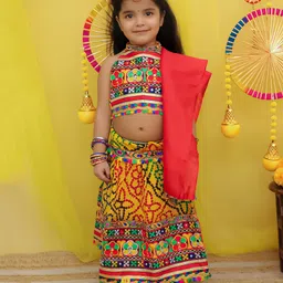 BownBee Pure Cotton Navratri Theme Sleeveless Kutch Embroidered & Mirror Work Embellished Chaniya Choli With Dupatta Set - Yellow-picture-15