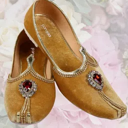 DEEUCO Men Stone Studded Ethnic Velvet Mojaris-image-31