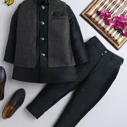 Ahhaaaa Silk Blend Full Sleeves Solid Kurta Pyjama With Embellished Sherwani Set - Green-picture-10