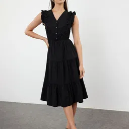 Trendyol Fit & Flare Midi Dress image 1
