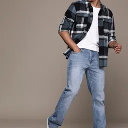 Roadster Men Bootcut Light Fade Stretchable Jeans-picture-29