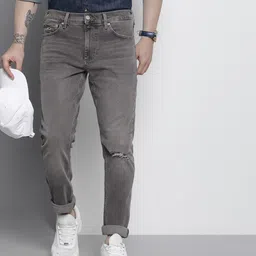 Tommy Hilfiger Men Slim Fit Mildly Distressed Heavy Fade Stretchable Jeans-picture-28