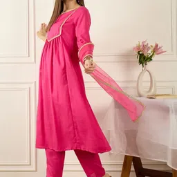 Indo Era Women Regular Kurta with Trousers & With Dupatta image 4