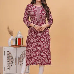PURSHOTTAM WALA Women Printed Gotta Patti Floral Kurta-picture-17