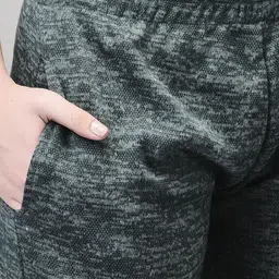 FNOCKS Women Ethnic Motifs Embroidered Thread Work Kurta with Trousers image 3