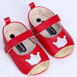 Cute Walk by Babyhug Booties Sequin Crown Patch - Red image 2