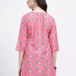 Anouk Rustic Floral Printed V-Neck Kurti image 2