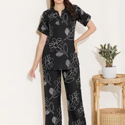 QUIRA Printed Round-Neck Top With Trousers Co-Ords-picture-23