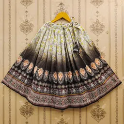 BAESD Girls Ethnic Motifs Printed Mukaish Ready To Wear Lehenga & Blouse With Dupatta image 4