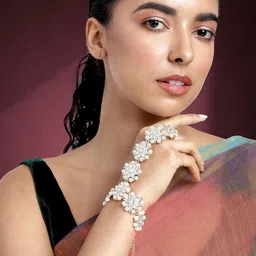Peora Kundan Gold-Plated Link Bracelet image 1