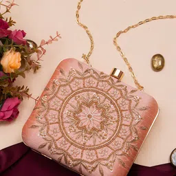 Swisni Women Embellished Box Clutch-image-5