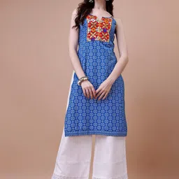 KALINI Floral Printed Shoulder Strap Thread Work Kurta-image-88