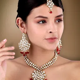 Peora Women Gold-Plated Kundan Beaded & Stone-Studded Jewellery Set-image-94