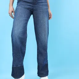 Freehand by The Indian Garage Co Women Blue Relaxed Fit High-Rise Light Fade Jeans-picture-40