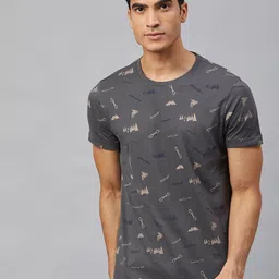 Roadster Men Charcoal Grey and Beige Quirky Printed Round Neck Pure Cotton T-shirt-image-82