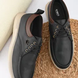 Sir Corbett Men PU Derbys-image-60
