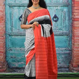 clothonus Checked Block Print Saree-image-7