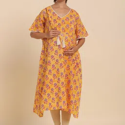 Ikk Kudi by Seerat Floral Printed Flared Sleeves Sequinned Maternity Anarkali Kurta-picture-33