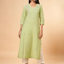 Marigold Lane Floral Embroidered V-Neck Kurta-image-35