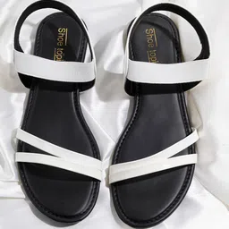 Shoetopia Girls Colourblocked Open Toe Flats-image-10