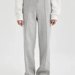 DeFacto Women Regular Fit Mid-Rise Trouser-image-97