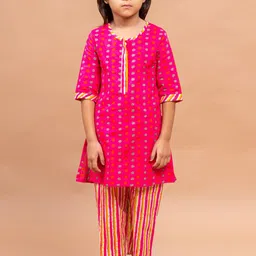 Sangria Girls Floral Printed Pure Cotton Straight Kurta With Trousers-picture-11