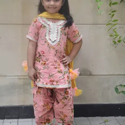 Fayon Kids Girls Floral Printed Regular Pure Cotton Kurta with Trousers & With Dupatta-picture-48