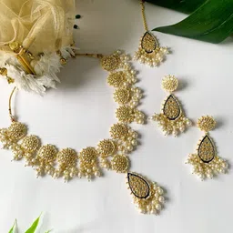 I Jewels Gold-Plated Kundan Studded & Beaded Jewellery Set image 1