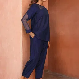 Dora Dori Women Self Design Round Neck Tunic and Trousers Co-Ords image 4