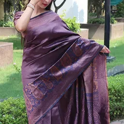 AVANTIKA FASHION Floral Woven Design Zari Kanjeevaram Saree With Blouse Piece image 3