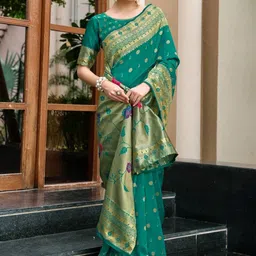Mitera Woven Design Zari Silk Blend Paithani Saree image 3