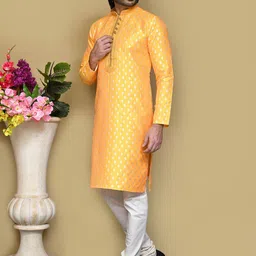 RANAK Men Ethnic Motifs Printed Sequinned Kurta image 2