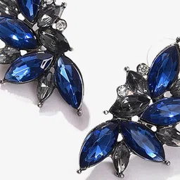 DressBerry Silver-Plated Artificial Stones Studded Leaf Shaped Studs image 3