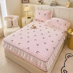 JC HOME Pink & Black Printed 150 TC King Bedsheet Set 1.8 m x 2 m image 2