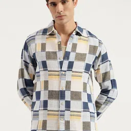 United Colors of Benetton Men Checked Spread Collar Pure Cotton Casual Shirt-picture-23
