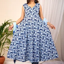 Le Mec Floral Printed V-Neck Flared Anarkali Pure Cotton Kurta With Trousers & Dupatta image 3