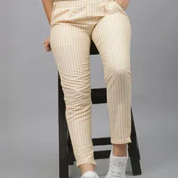 Pittra4ever Women Comfort Pleated Trousers-picture-36