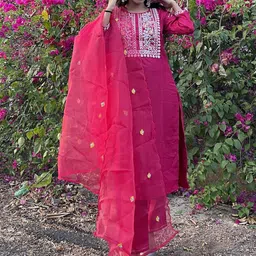 VredeVogel Floral Yoke Design Thread Work Straight Kurta With Trouser And Dupatta-picture-17