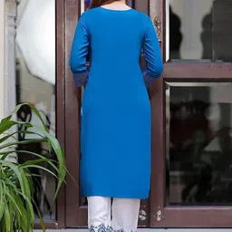 G4Girl Women Floral Embroidered Regular Thread Work Kurta with Trousers & With Dupatta image 4