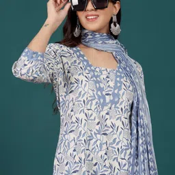 DIVASTRI Women Floral Printed Regular Pure Cotton Kurta with Trousers & With Dupatta image 4