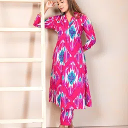 Swishchick Geometric Printed Pure Cotton Straight Kurta with Trousers image 4