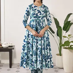 anayna Women Floral Printed Empire Pure Cotton Kurta with Dhoti Pants & With Dupatta-picture-4