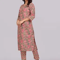Moda Rapido Women Floral Printed Kurti with Pyjamas-picture-39