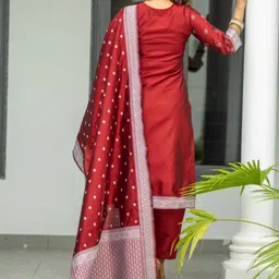 Twika Women Floral Regular Kurta with Trousers & Dupatta image 4