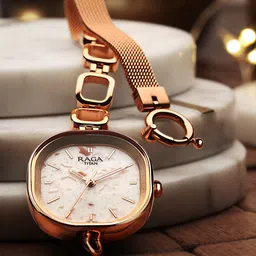 Titan Women Pink Brass Dial & Rose Gold Toned Stainless Steel Bracelet Style Straps Analogue Watch 2693WM01-picture-32