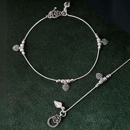 VOJ Stainless Steel Silver-Plated Artificial Beaded Leaf Designed Anklet-picture-21