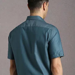 Louis Philippe Textured Spread Collar Regular Fit Pure Cotton Shirt image 4