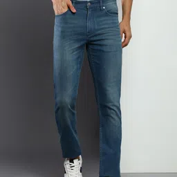 Calvin Klein Jeans Men Slim Fit Light Fade Jeans-image-45