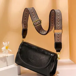Diva Dale PU Structured Shoulder Bag with Tasselled-image-27